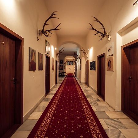 Hotel Kastiel Mojmírovce Exterior foto